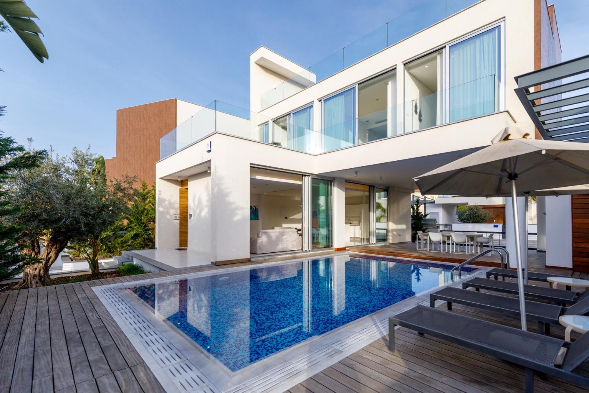 Seaview Luxury Villa Jacuzzi & Pool! 2 Min Beach Protaras Luaran gambar