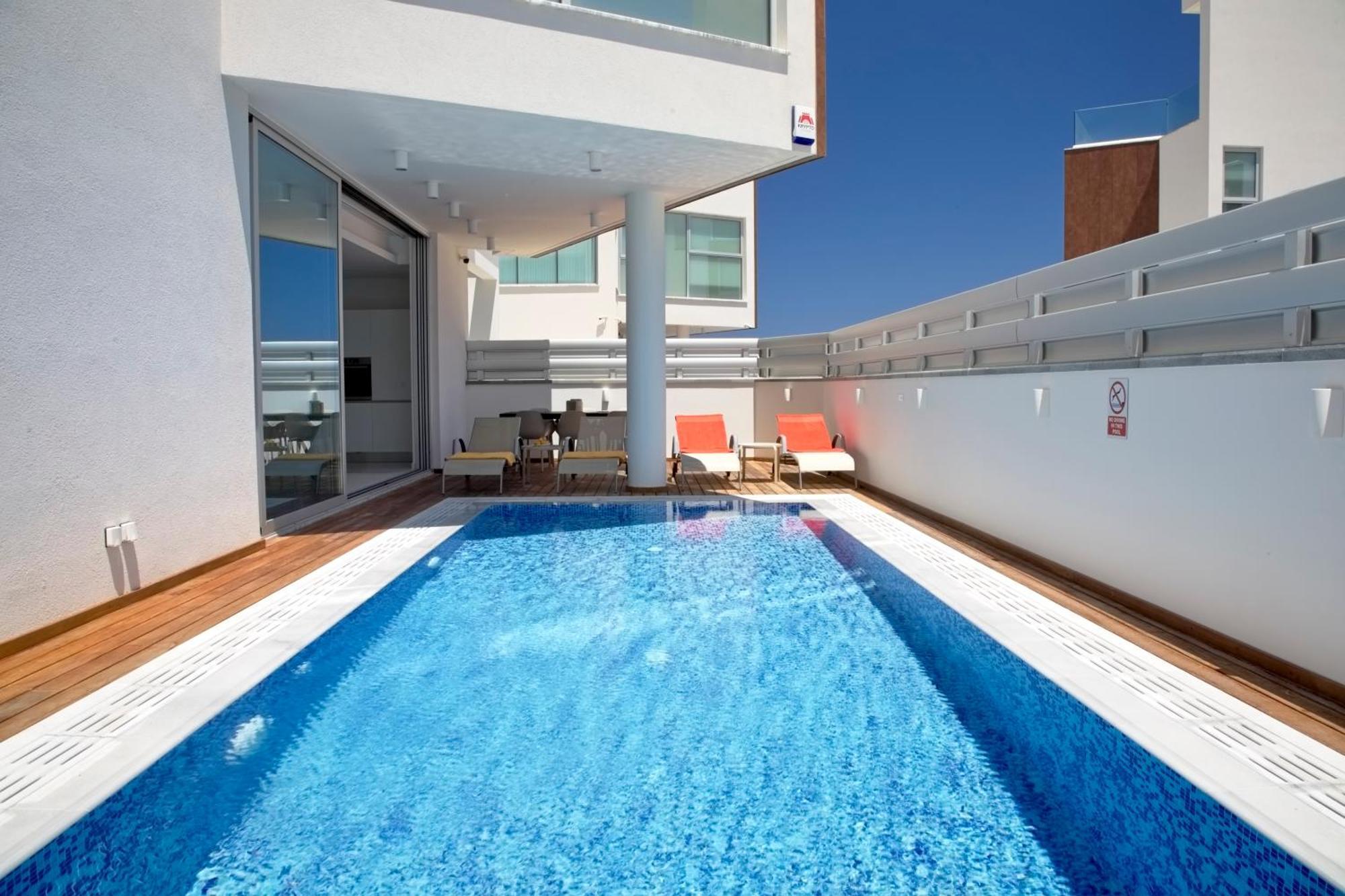 Seaview Luxury Villa Jacuzzi & Pool! 2 Min Beach Protaras Luaran gambar
