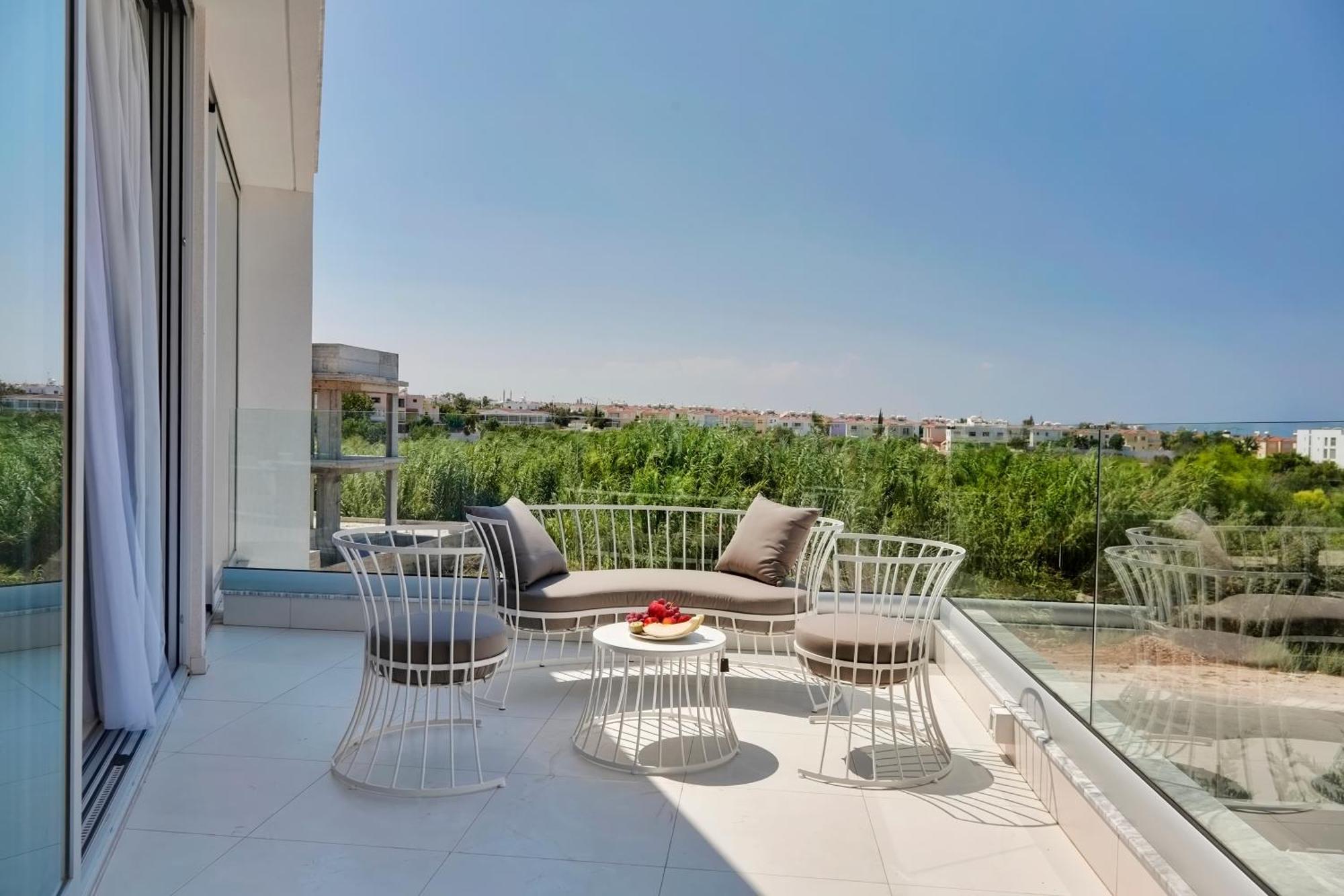 Seaview Luxury Villa Jacuzzi & Pool! 2 Min Beach Protaras Luaran gambar