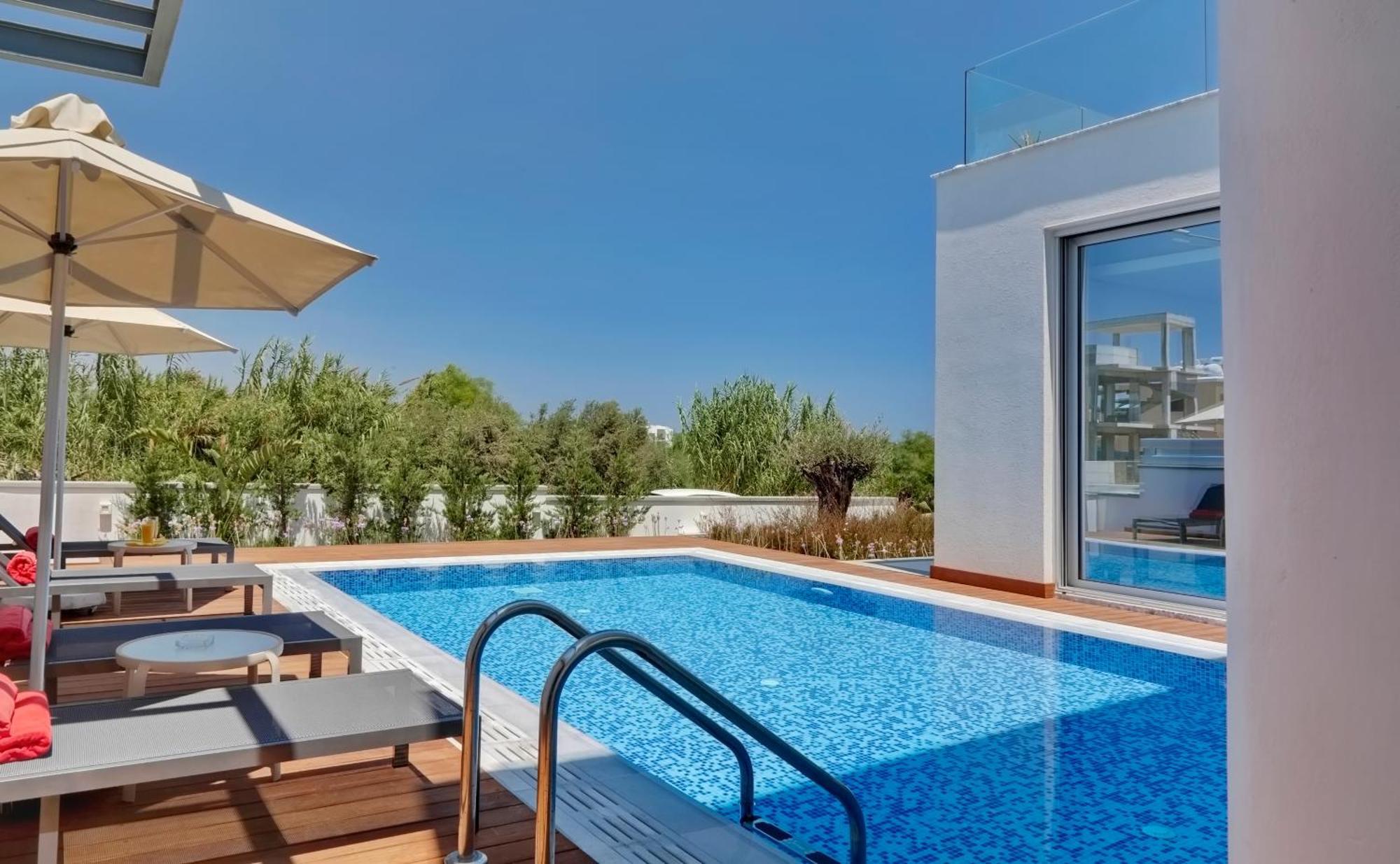 Seaview Luxury Villa Jacuzzi & Pool! 2 Min Beach Protaras Luaran gambar