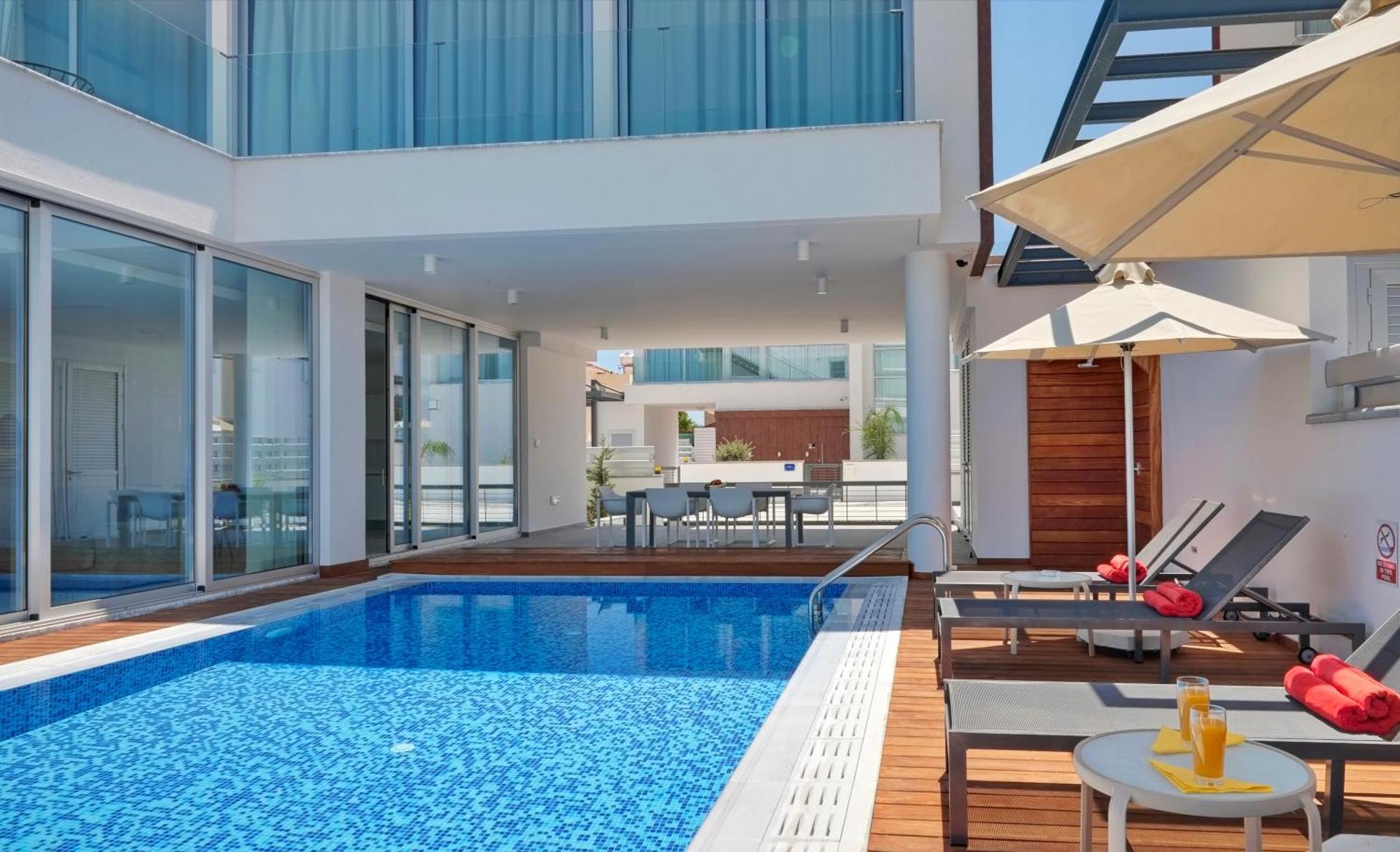 Seaview Luxury Villa Jacuzzi & Pool! 2 Min Beach Protaras Luaran gambar