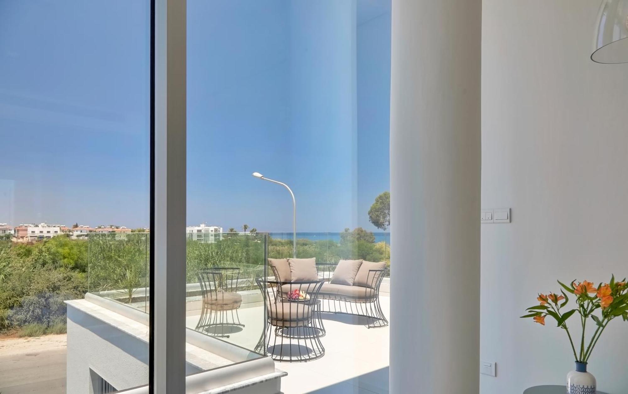 Seaview Luxury Villa Jacuzzi & Pool! 2 Min Beach Protaras Luaran gambar