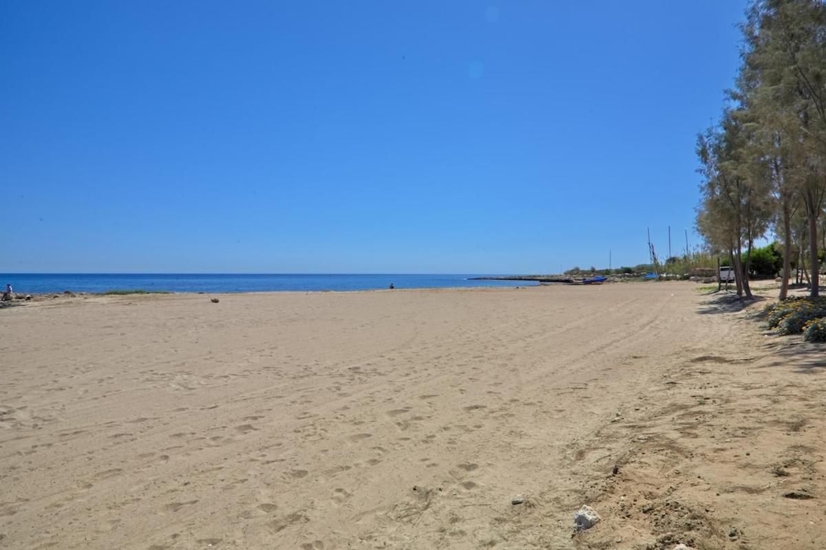Seaview Luxury Villa Jacuzzi & Pool! 2 Min Beach Protaras Luaran gambar